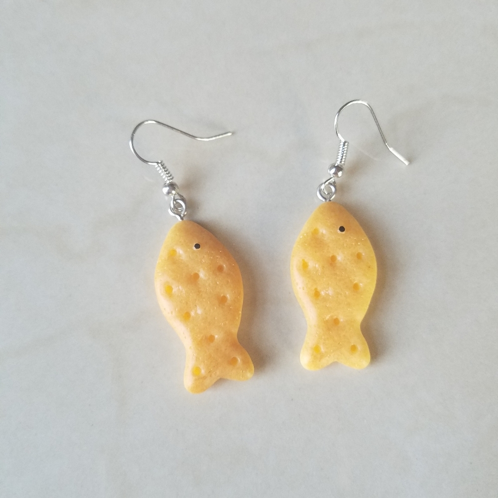 Gold fish earrings
